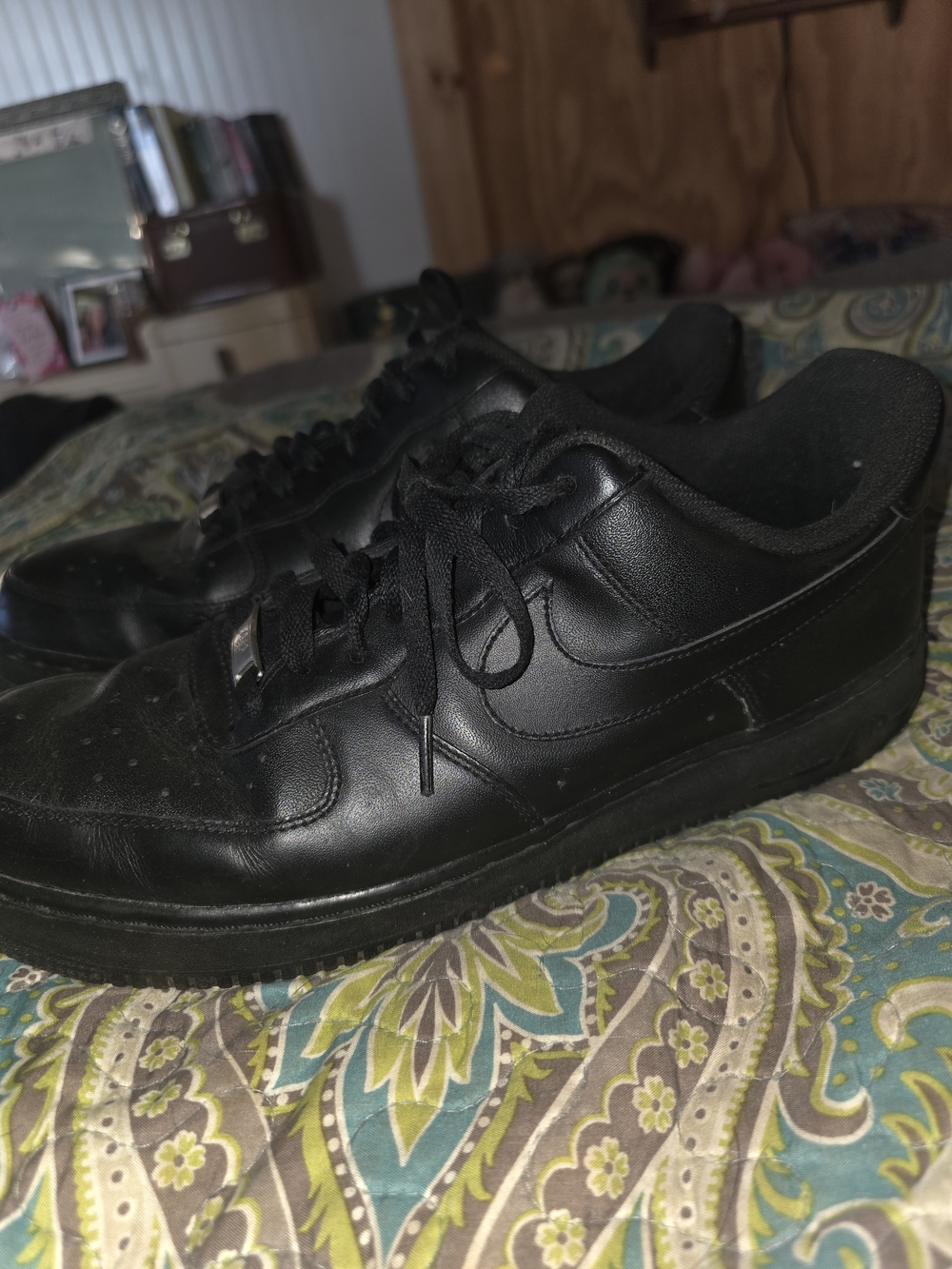 Men's Black Nike Air Force 1 Leather Athletic Sneakers